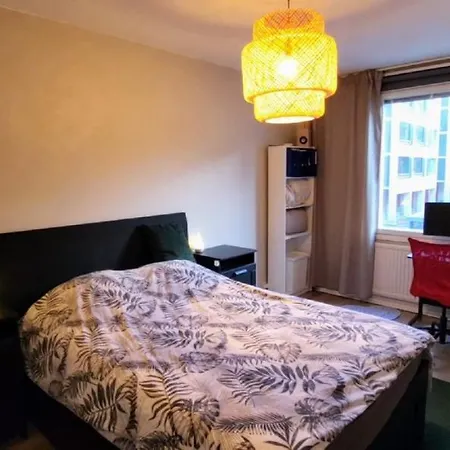 Cosy Big 2 Kitchen Bathtub Parking Big Tv Huoneisto