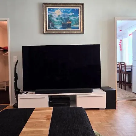 Cosy Big 2 Kitchen Bathtub Parking Big Tv Apartment Helsinki
